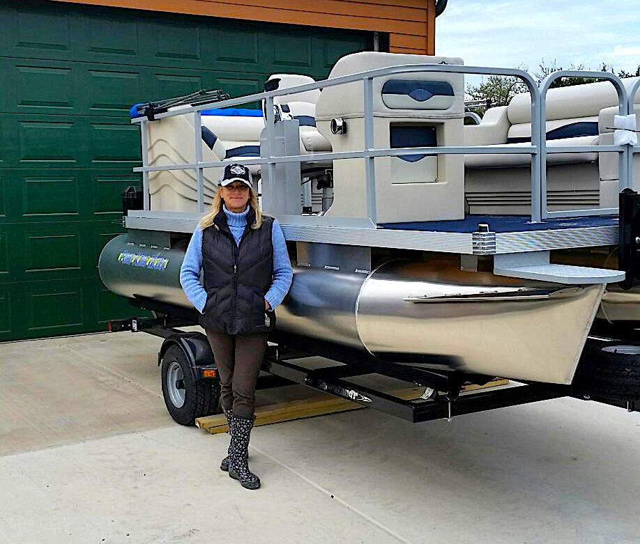 Pond King Lil’ Cruiser - The biggest little pontoon boat on the market - Image 9