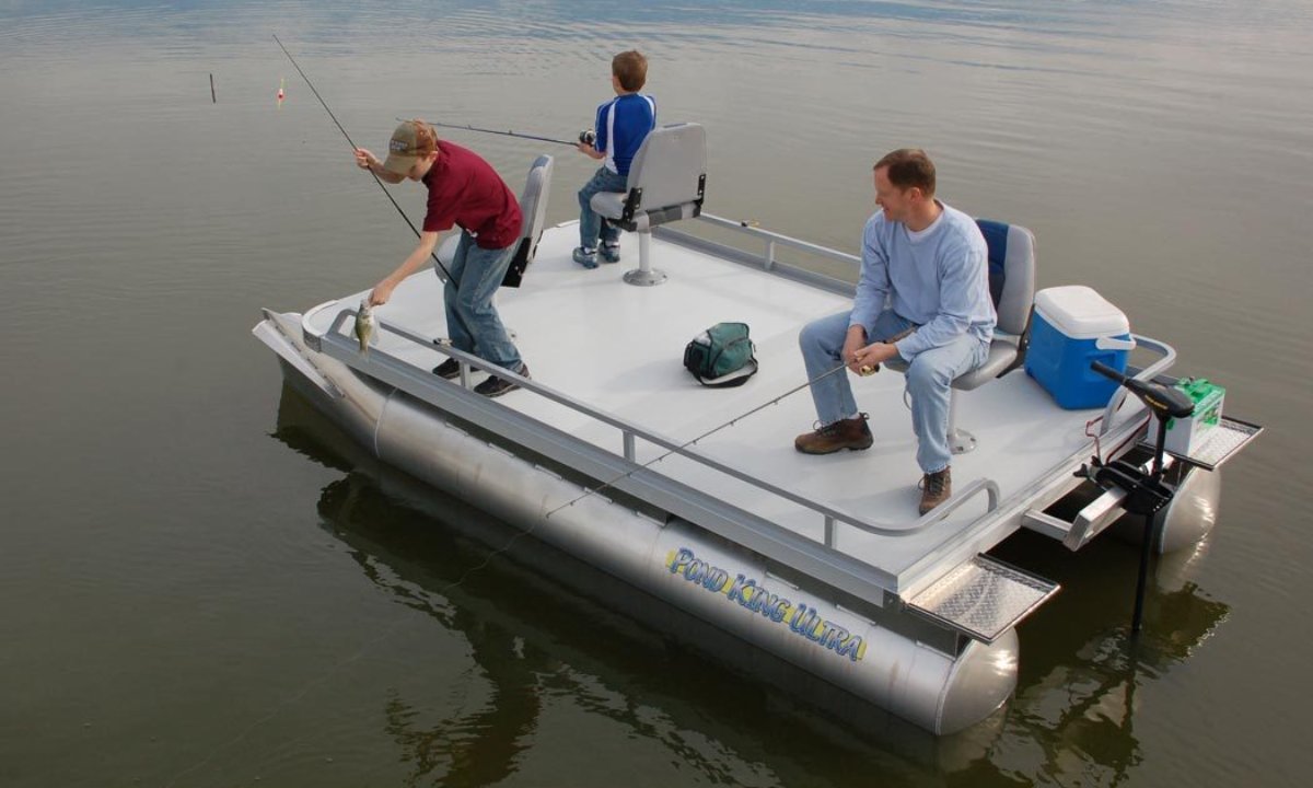Pond King Ultra - Take Your Entire Family Fishing in Comfort - Image 46