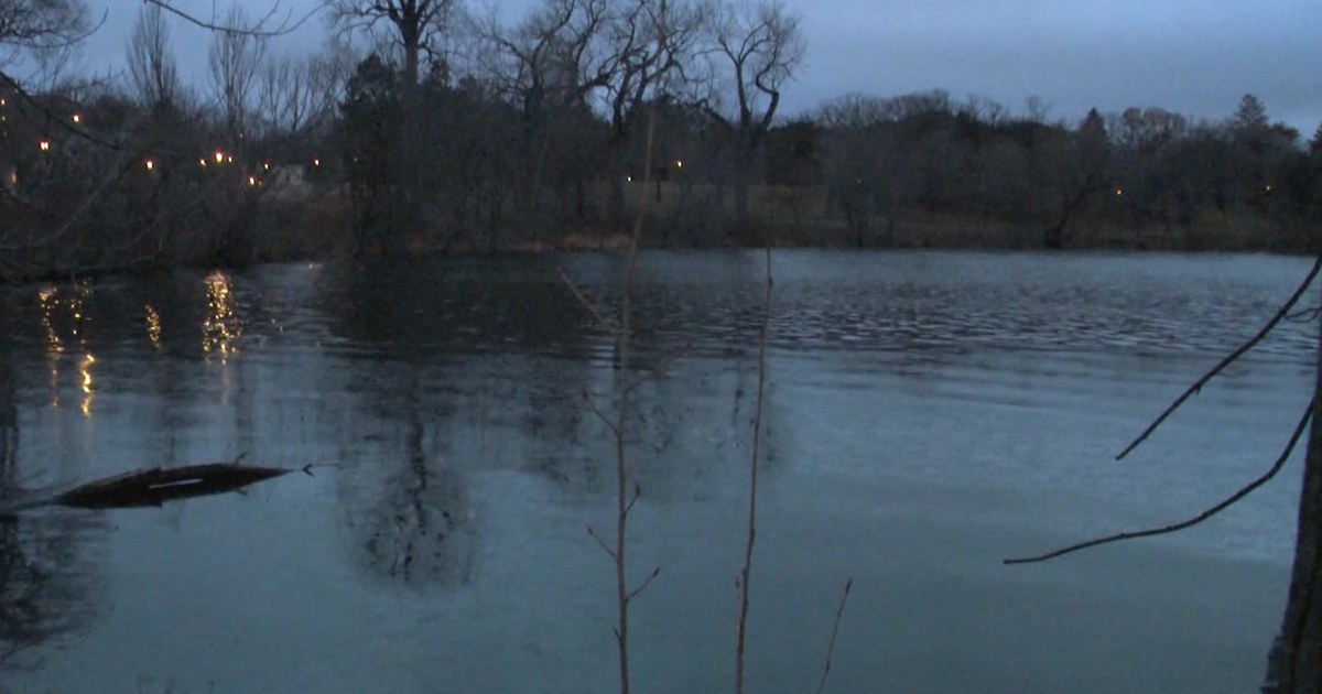 More than 100 rescued from ice floe that detached from Minnesota lakeshore